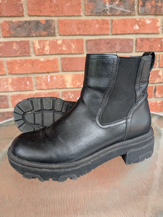 House of Harlow 1960 Shoes - Women's House of Harlow Black Leather Ankle Boots Size 10